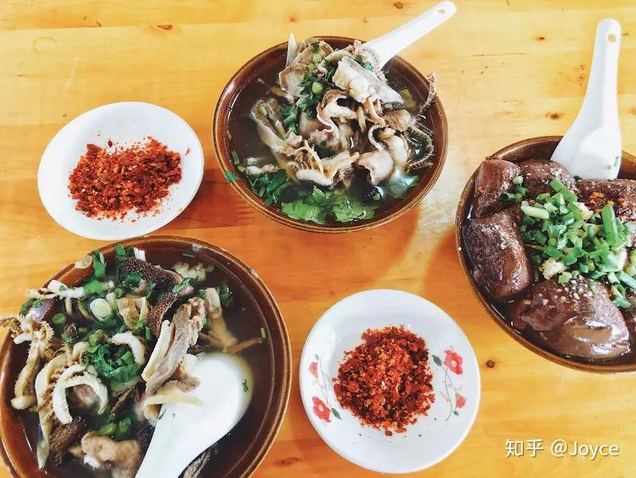 牛华立平麻辣烫(乐山总店)乐山麻辣烫,与我们平时吃的快餐麻辣烫完全