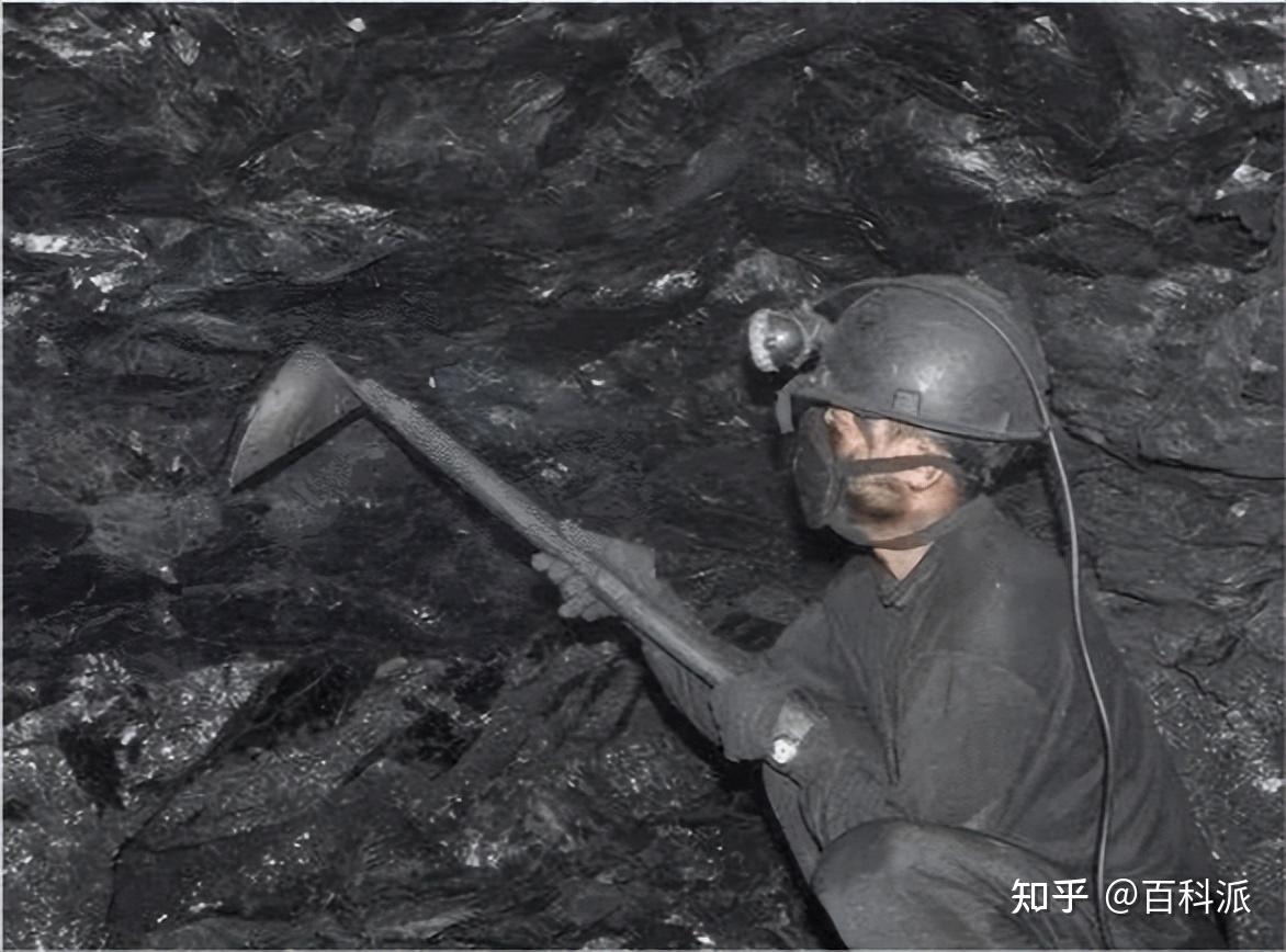 中国第一露天煤矿,厚55米的煤层开采了118年,如今成什么样了? - 知乎