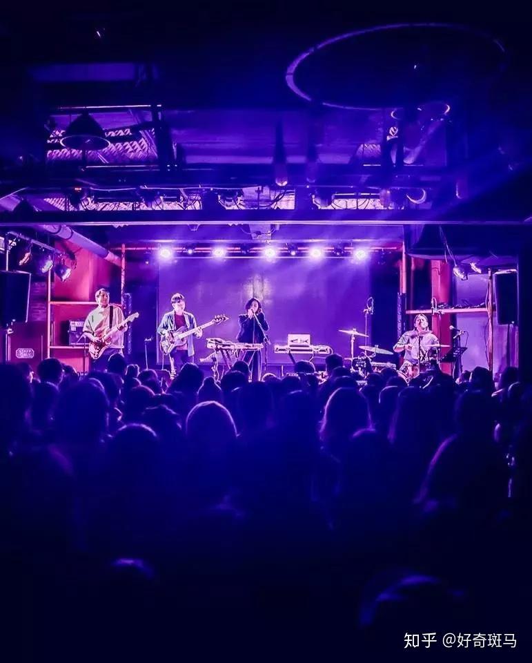 对乐队的夏天欲罢不能这些livehouse现场更炸裂