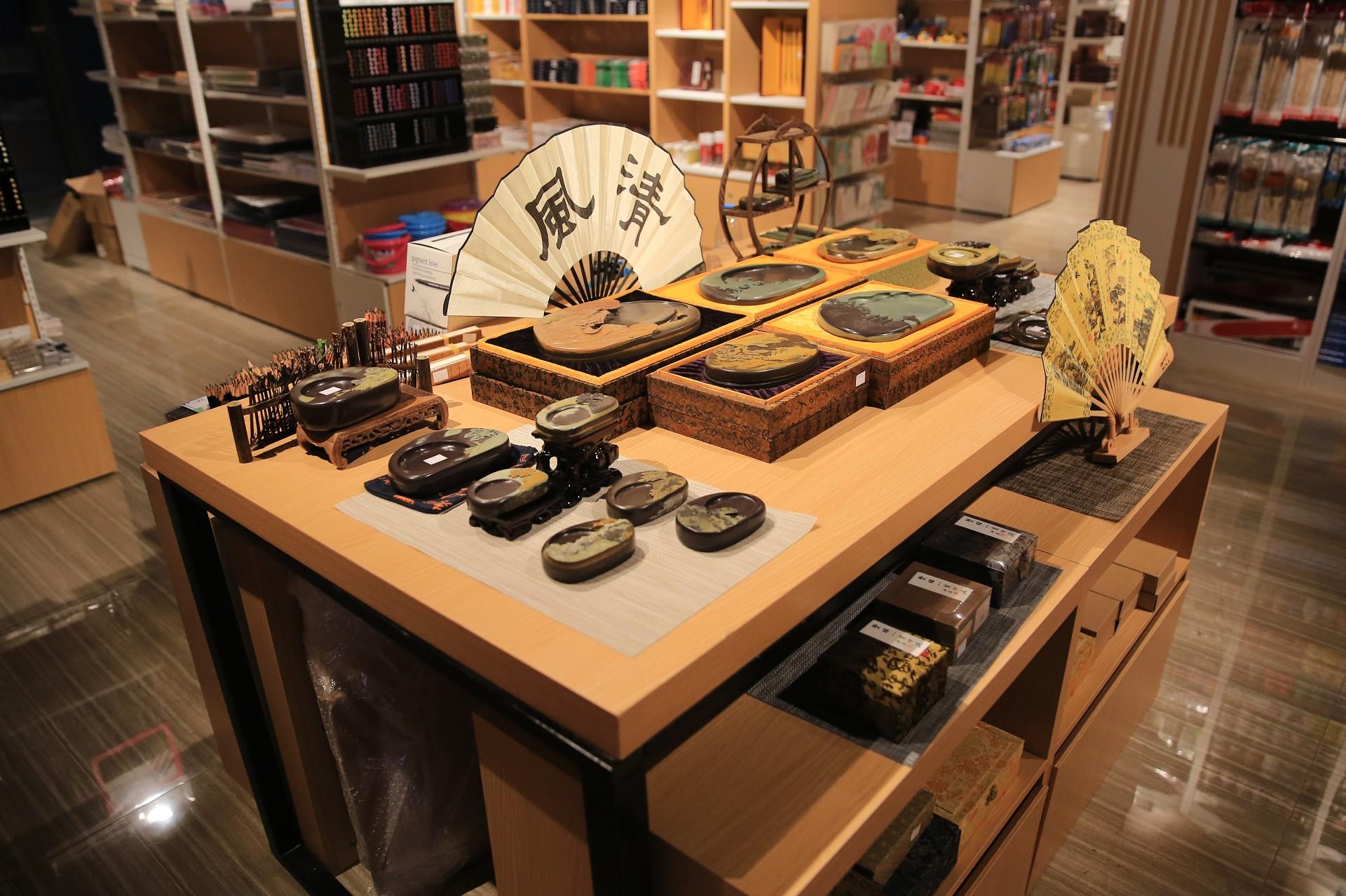 办公伙伴携手新华书店重庆九龙书城officemate文创生活馆正式开业