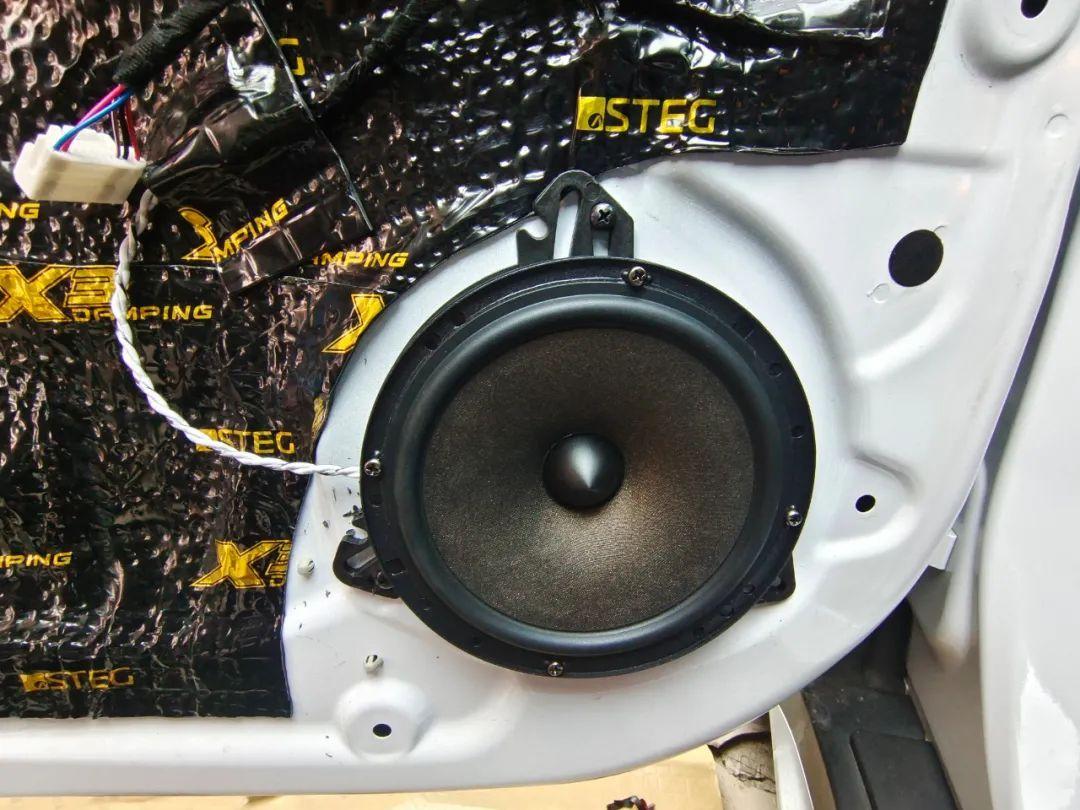 长春西玛汽车音响改装荣威rx5低造价打造全车完美音质