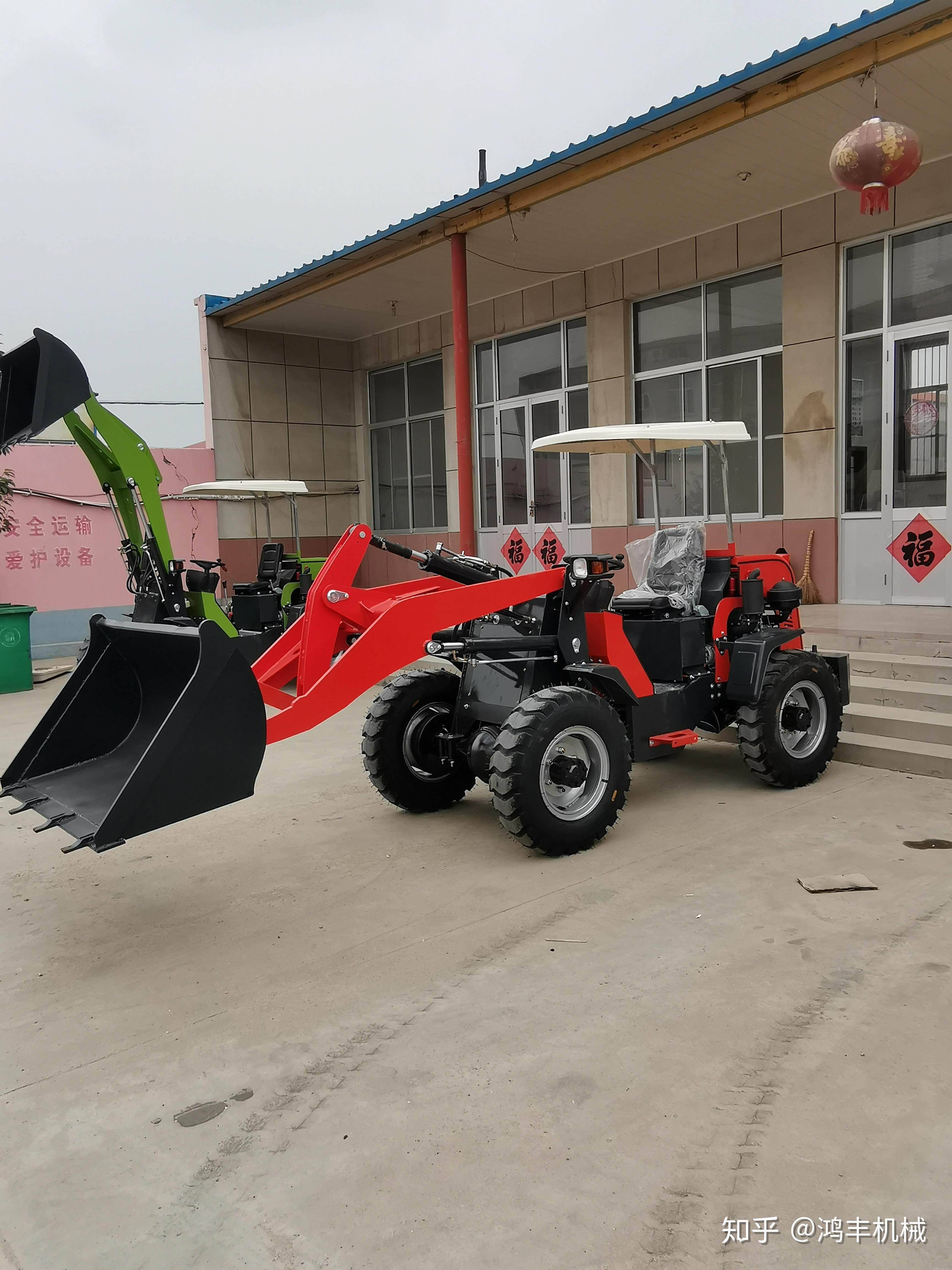 小型装载机-农用铲车最小装载机能铲多重