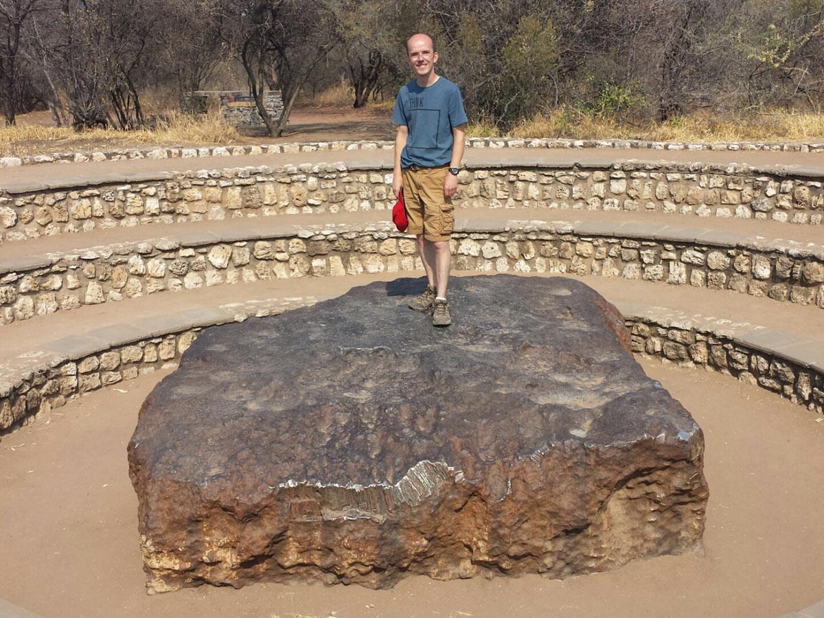 纳米比亚霍巴铁陨石陨铁是某颗或某些行星的残骸.