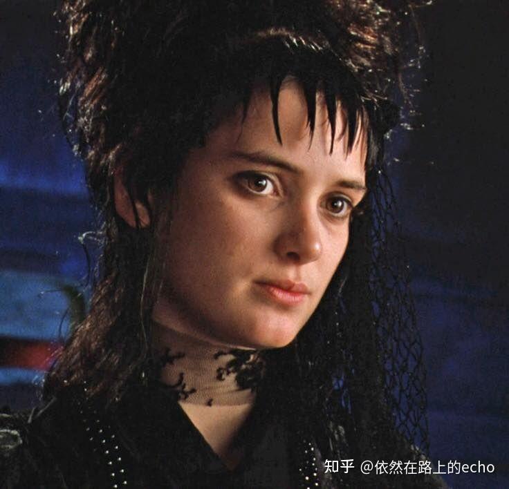 薇诺娜瑞德强尼戴普的白月光90年代好莱坞第一玉女的坎坷情路她是怎么