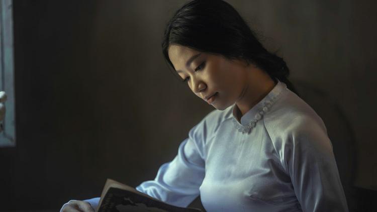 读槽边往事笔力的边缘