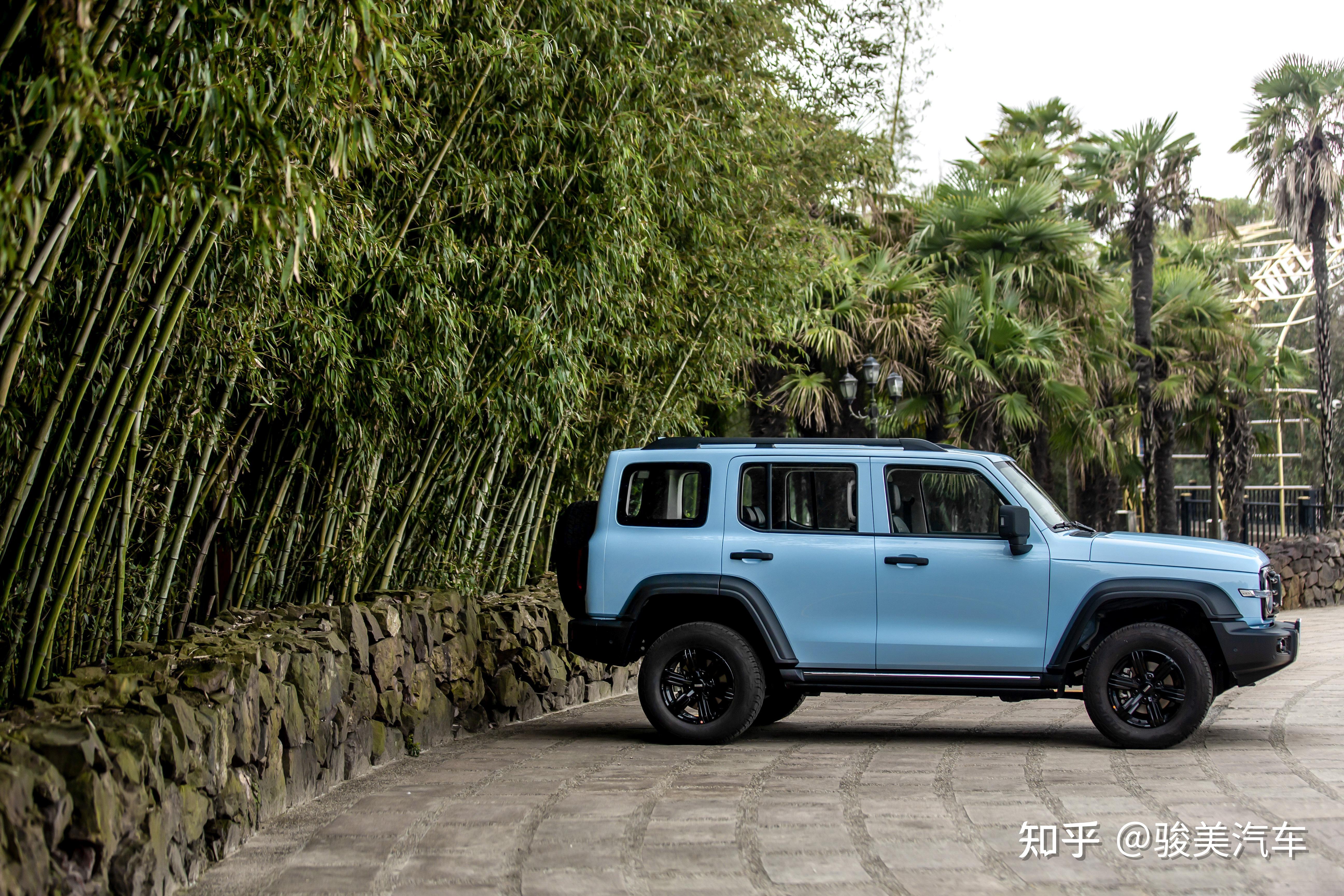 wey推出坦克300限定版车型新增天蓝色配置升级售价22万元