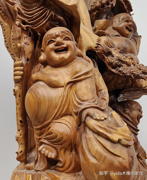 藝術木雕珍品　台湾　木彫りの達磨大師　中華藝品館