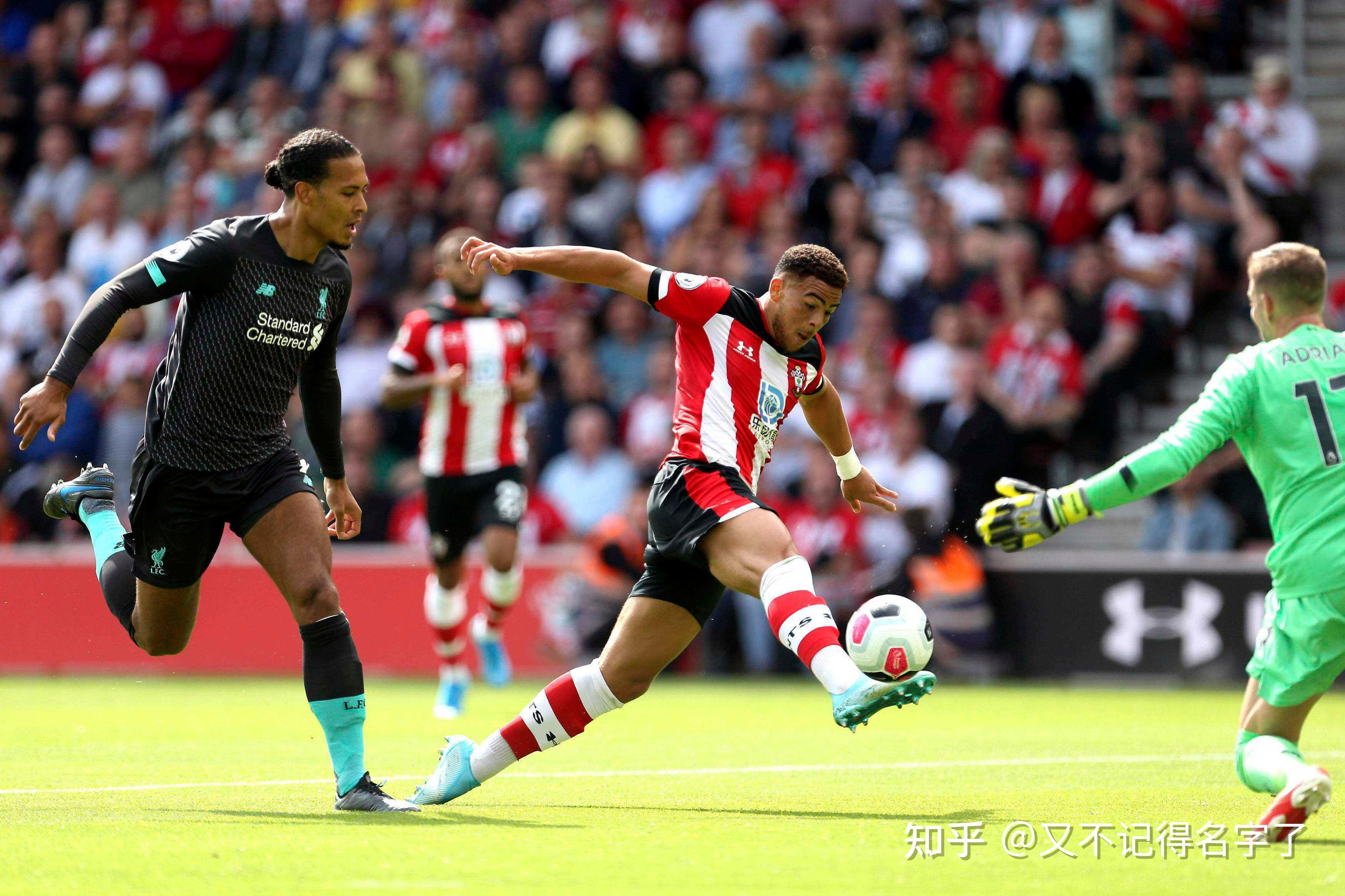 周五001 法乙 01:00 格勒诺布 vs 罗德兹