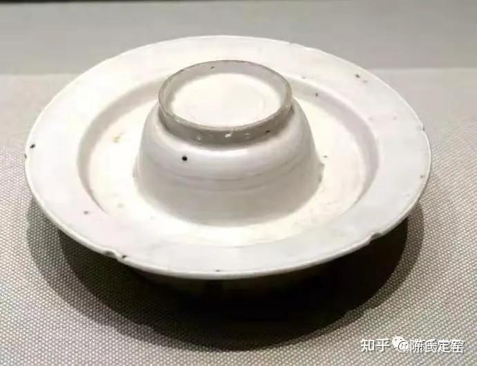 怎样区别古代的酒盏托和茶盏托? - 知乎