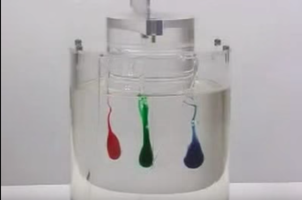 图里钳着药瓶 猜成语_药瓶卡通图片(3)