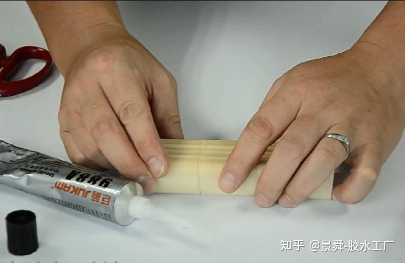 硅胶怎么粘粘硅胶胶水2022最新硅胶粘接方法分享