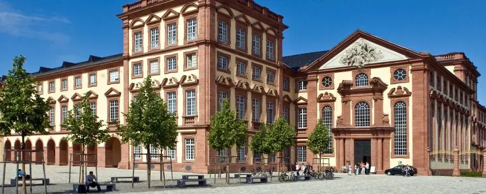 德国开姆尼茨工业大学图片