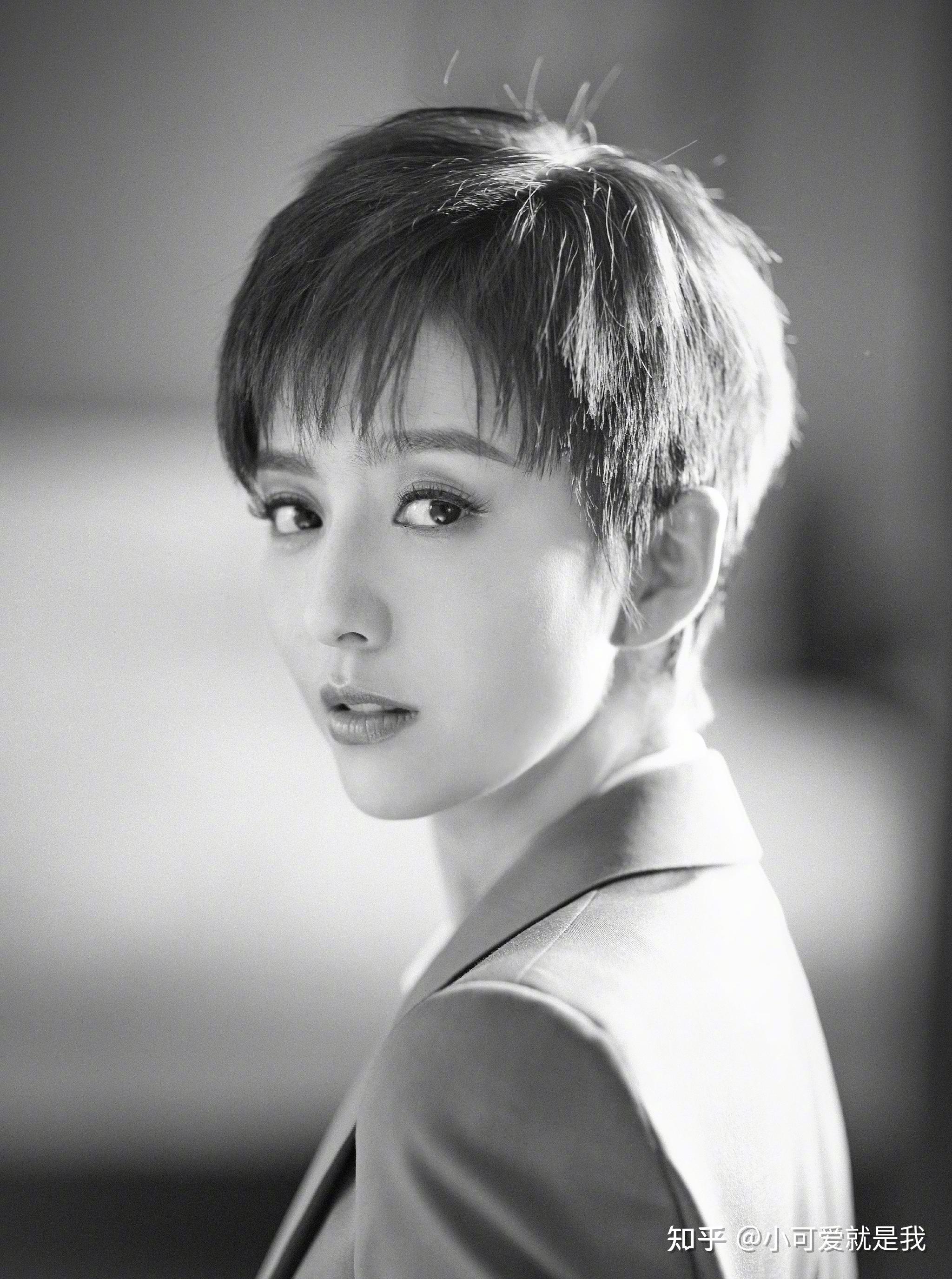 宋茂启解读佟丽娅一颦一笑皆风情