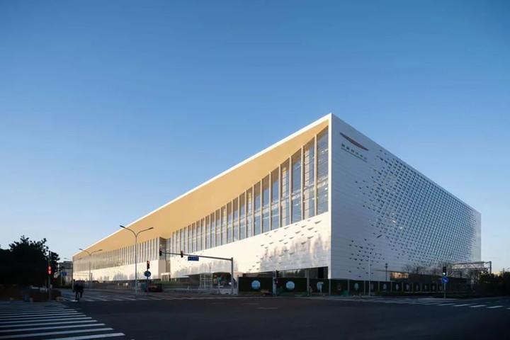 「血赚」小米 200 万的原研哉,最新设计的作品又吵翻天了 - 知乎