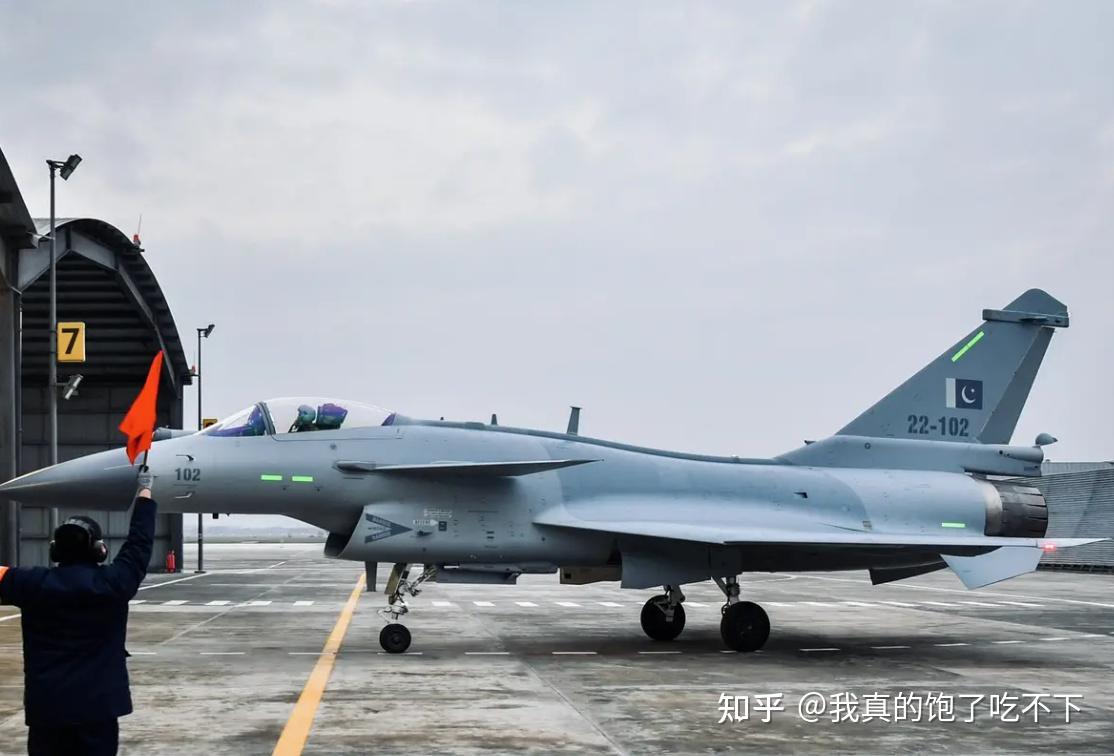 歼-10C“变装秀”:小个子挂大导弹,背后究竟有何深意? - 知乎