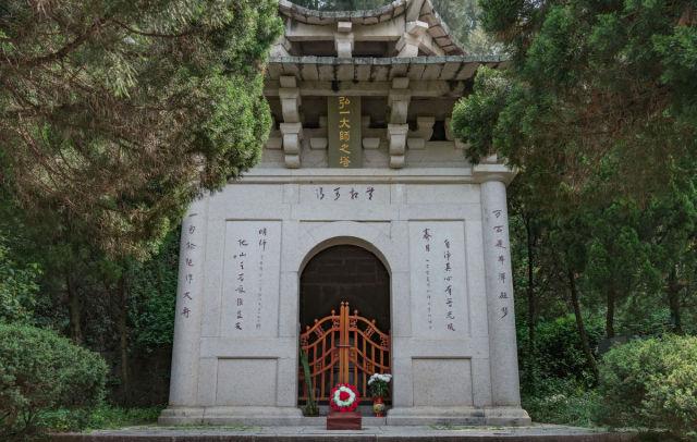 钱王祠,丁鹤年墓亭,天方先贤卜合提亚尔墓园,潘天寿纪念馆,浙江革命