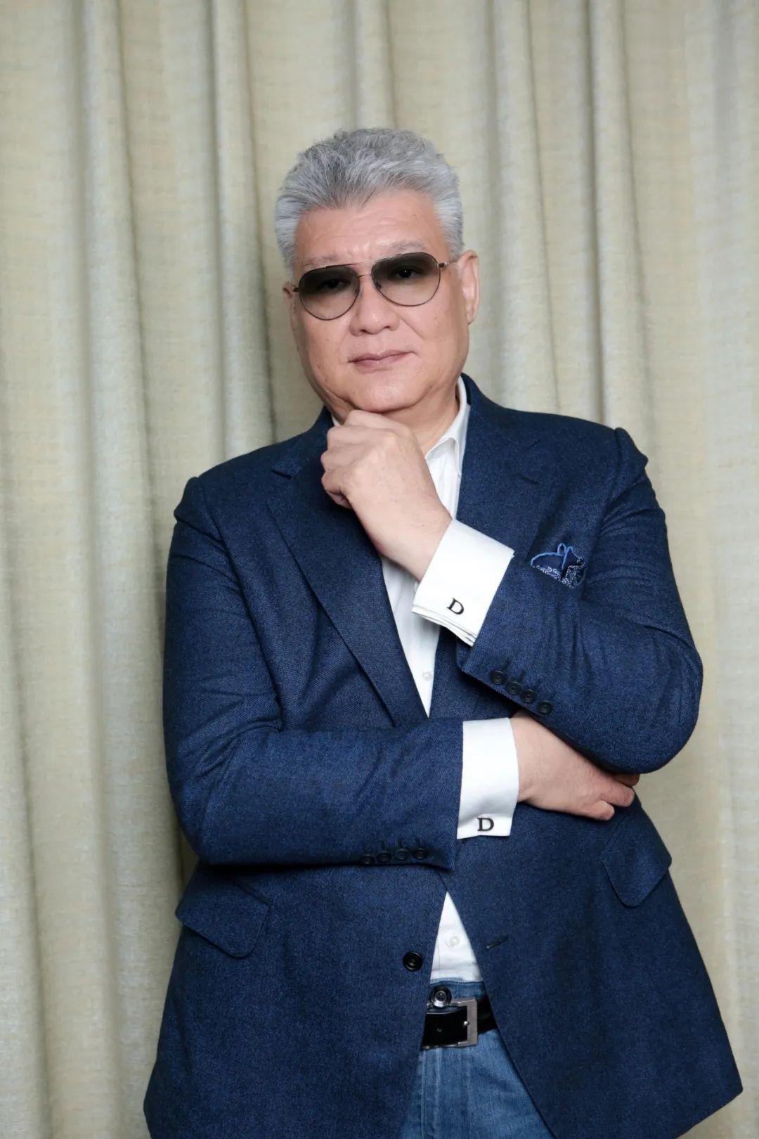 董振祥称"现金流能撑10个月",但他焦虑的是