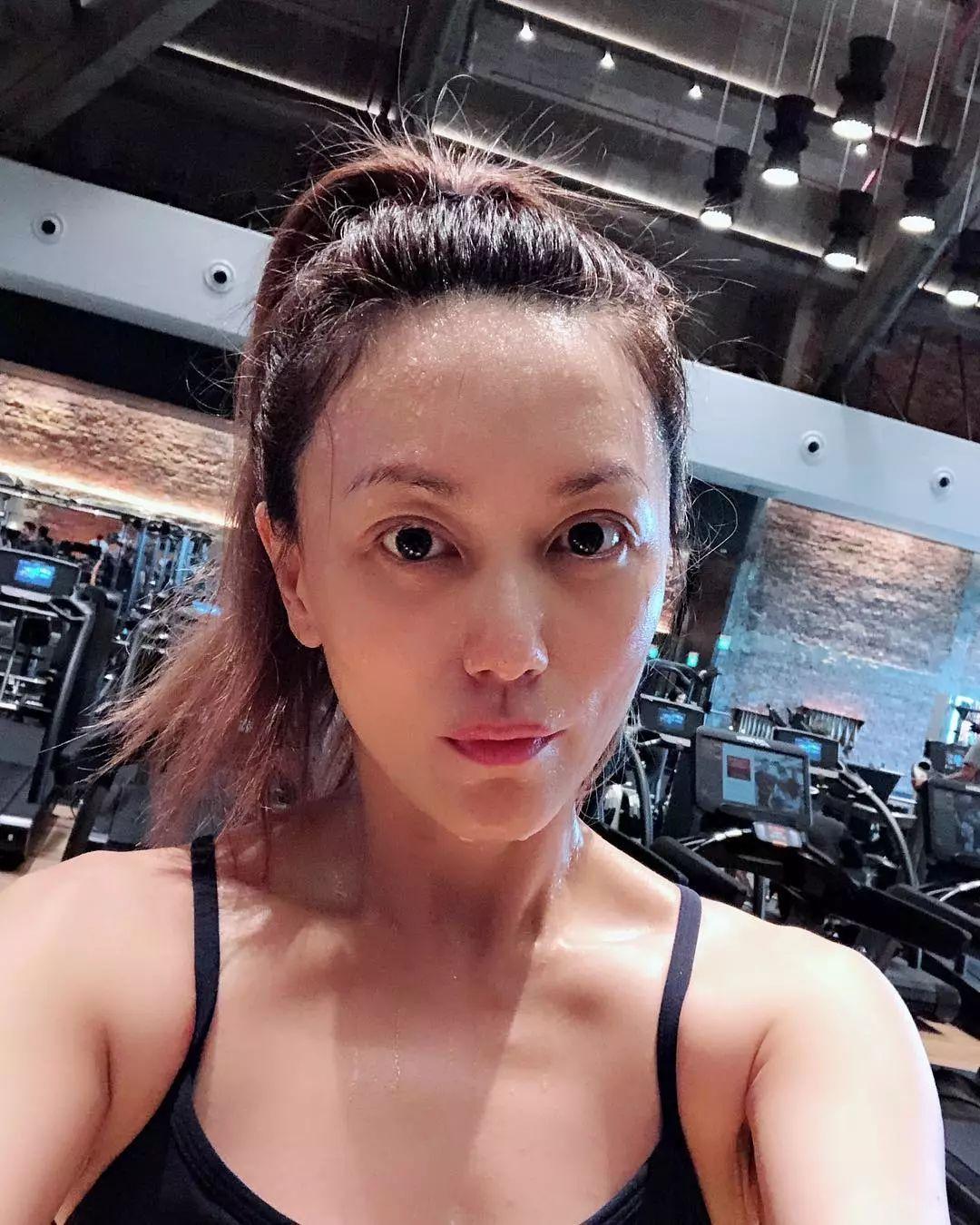 美炸天碾压高圆圆40岁嫁富豪这个童年女神竟然47岁了