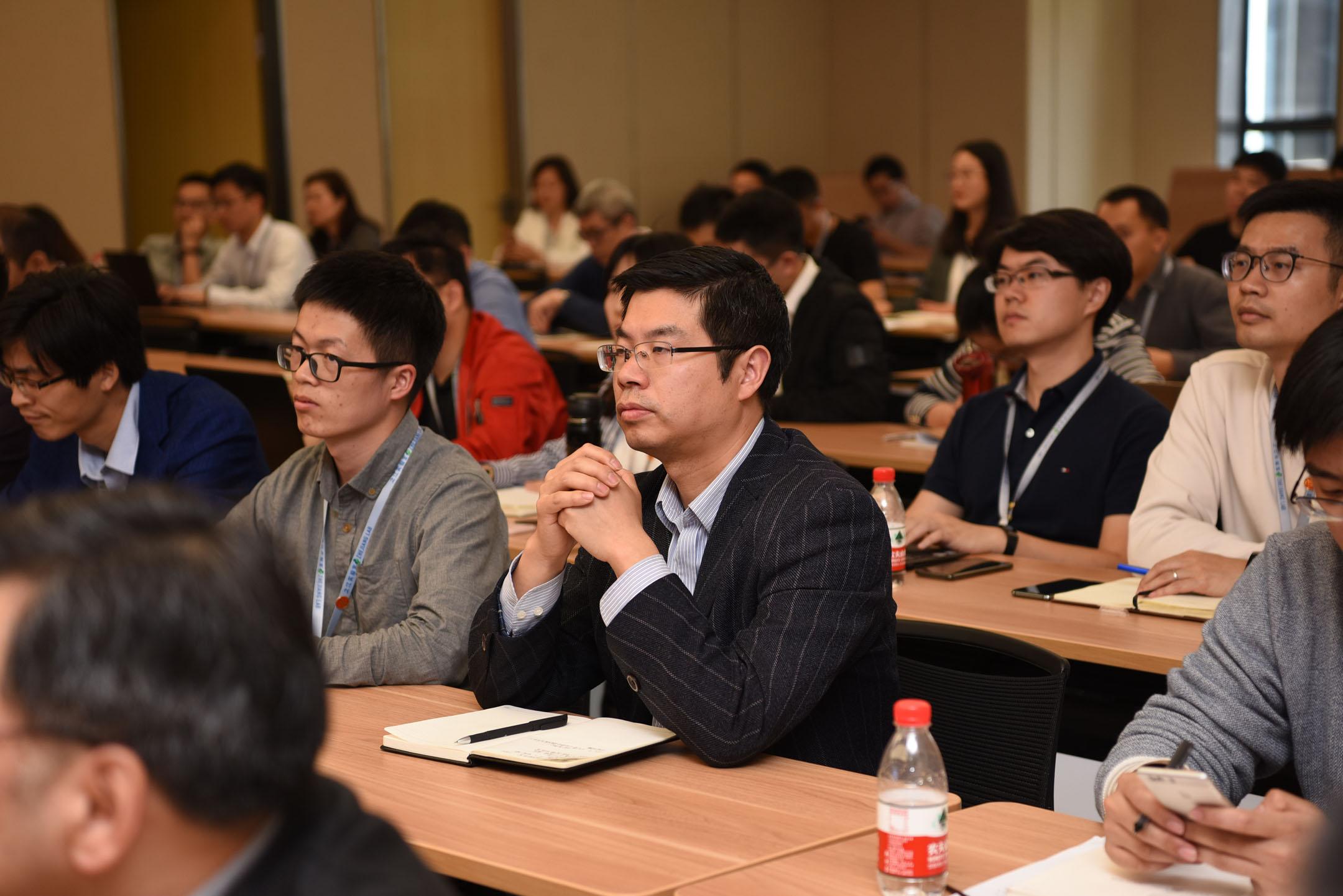 立足5g,展望未来:北邮副校长王文博作客之江讲坛