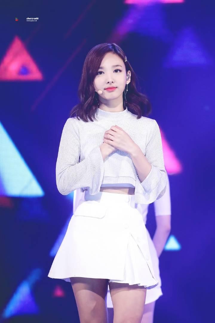 如何评价twice成员林娜琏? - 无法拥有的你的回