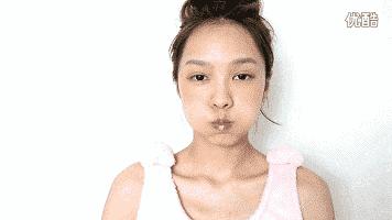 脸大妹子两套瘦脸操看看有没有适合你的