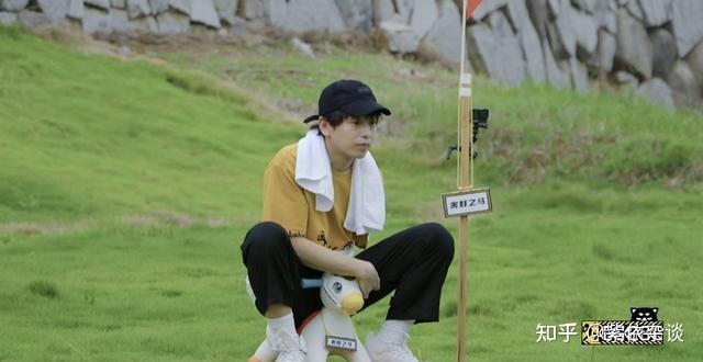 彭昱畅被误认为彭于晏五哈集跑男和极挑的灵魂人物太好笑