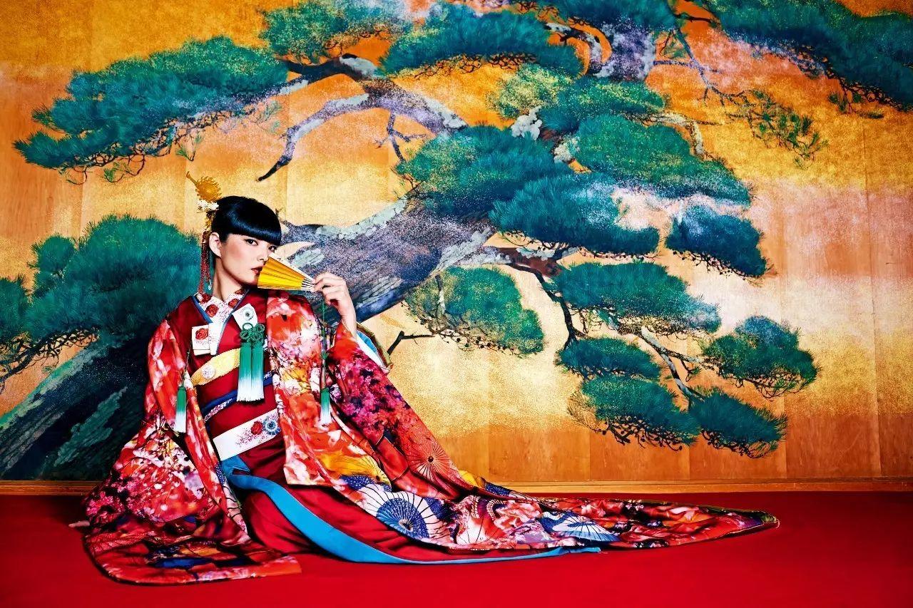 蜷川实花没有个人风格这样的利器在手就别谈艺术创作