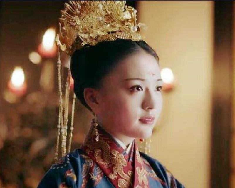 长安诺司徒珍原以为嫁给了萧启元就会幸福结果却独守空房