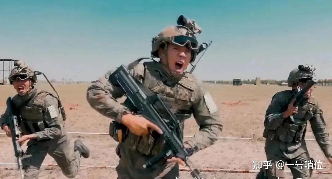 星空迷彩上新蛙服亮相