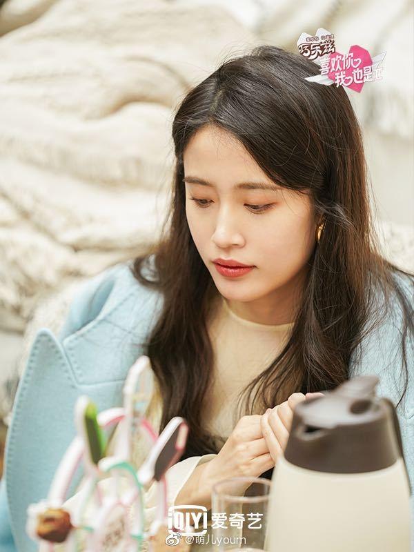 看后来的节目中,她一度撮合"星晴cp",在聪雅情绪