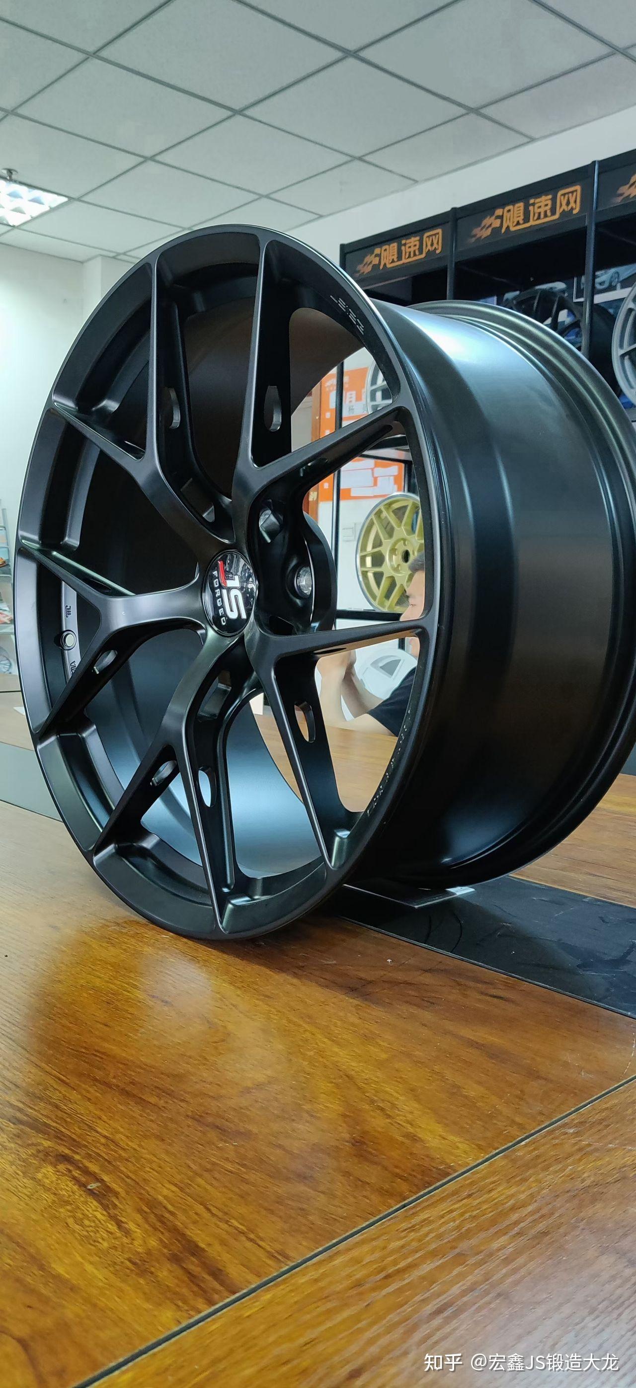 宏鑫js锻造轮毂可分期,可置换