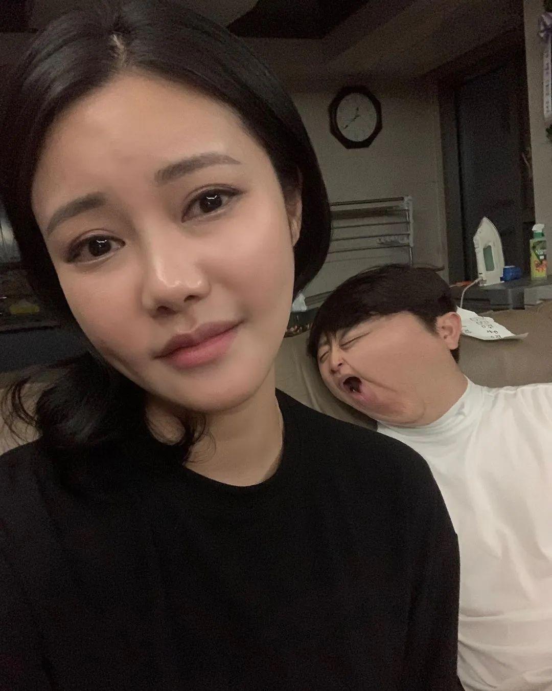 韩国人妻超渣p图技术爆笑全网老婆千娇百媚老公千奇百怪