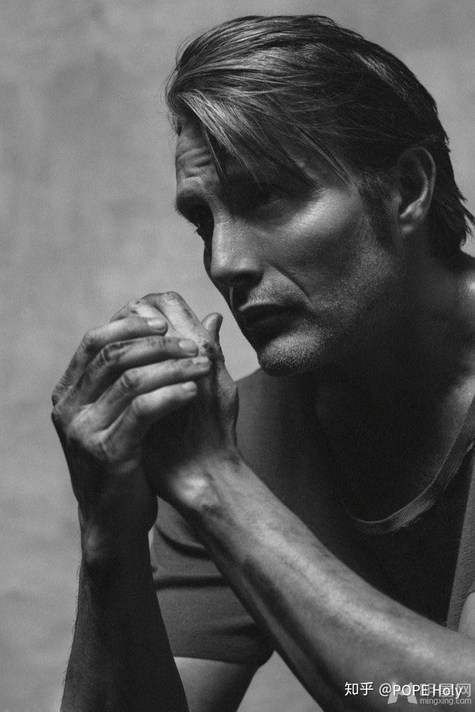 有没有比较深邃的头像男谢谢