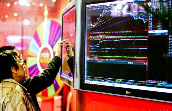 在牛市中,为什么股市总是缓慢上涨,突然大跌?