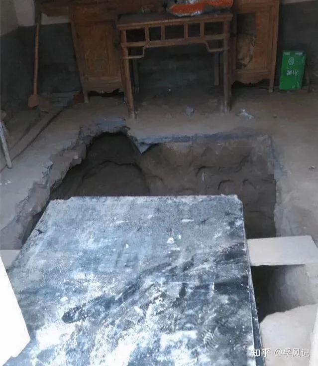 1991年东北讷河男子杀人成瘾连续杀害42人藏尸于家中地窖内脏烹煮下酒