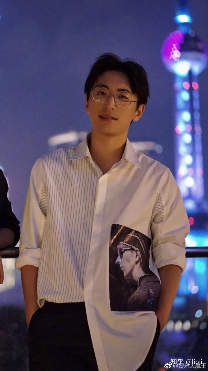 你们觉得白客帅吗