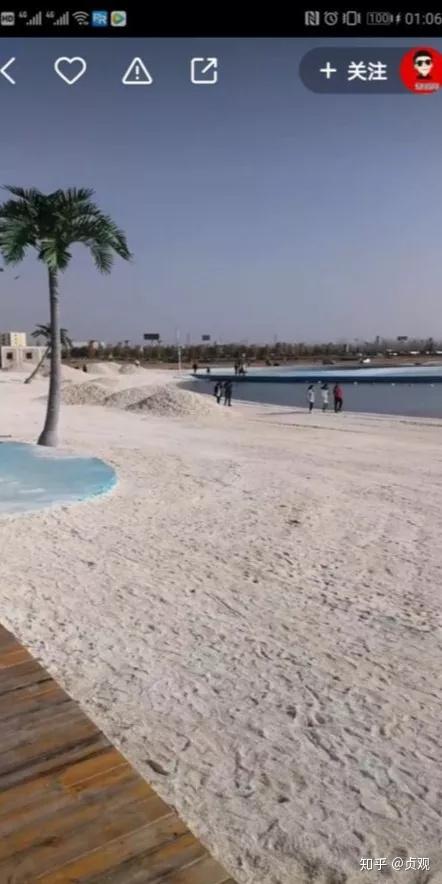 陕西大荔南湖就拥有一片洁白的细沙滩,这片沙滩被当地人称为"小三亚".