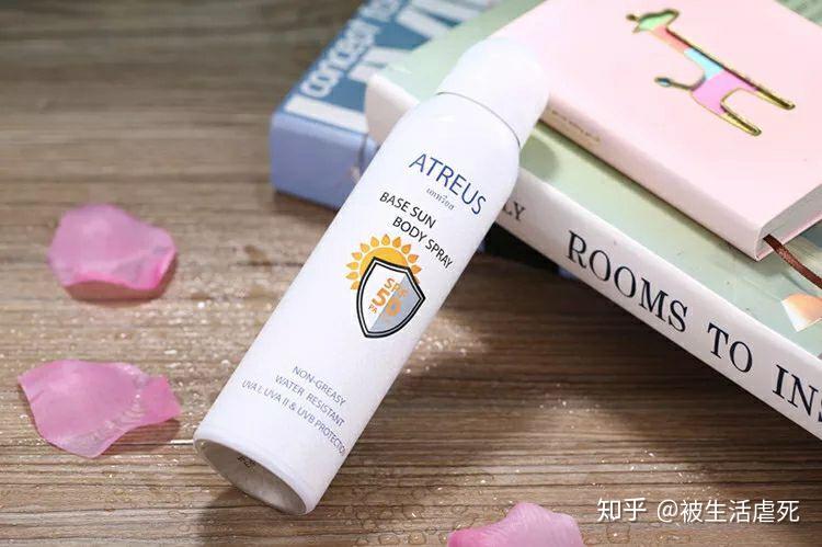 抹防晒霜之前要抹水乳吗 v2-75a0fa751e8b73964c1d5f33c0ac077d_r.jpg