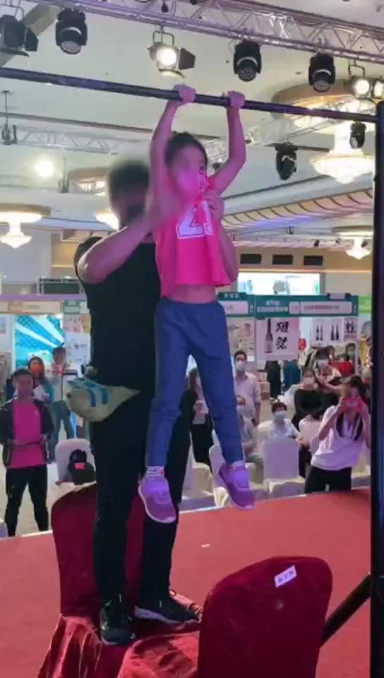 如何快速提升引体向上次数 v2-75a70770a23af8d605c22beac0cbbb85.jpg