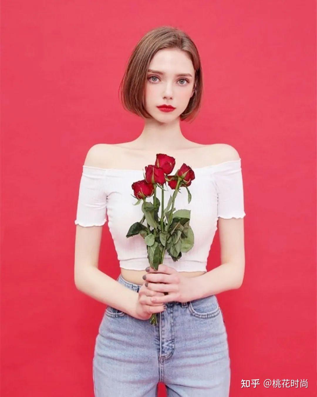 来自德国的仙女模特脸蛋粉嫩好似可以挤出水唯一的败笔在这里