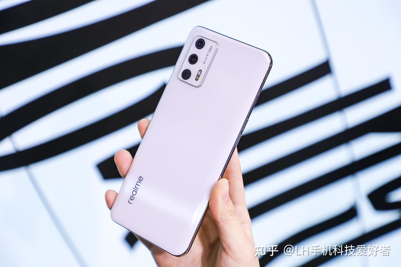 realme品牌在2018年回归国内市场,谁也没有想到它这