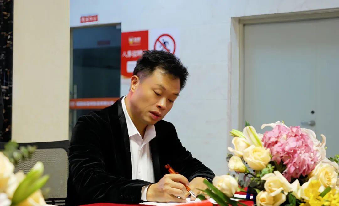 投资305亿元亚明食品预制菜肴产业园建设项目顺利签约