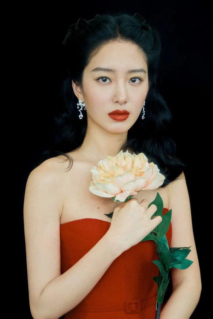 美人计 | 倪妮红裙太撩,一般人扛不了