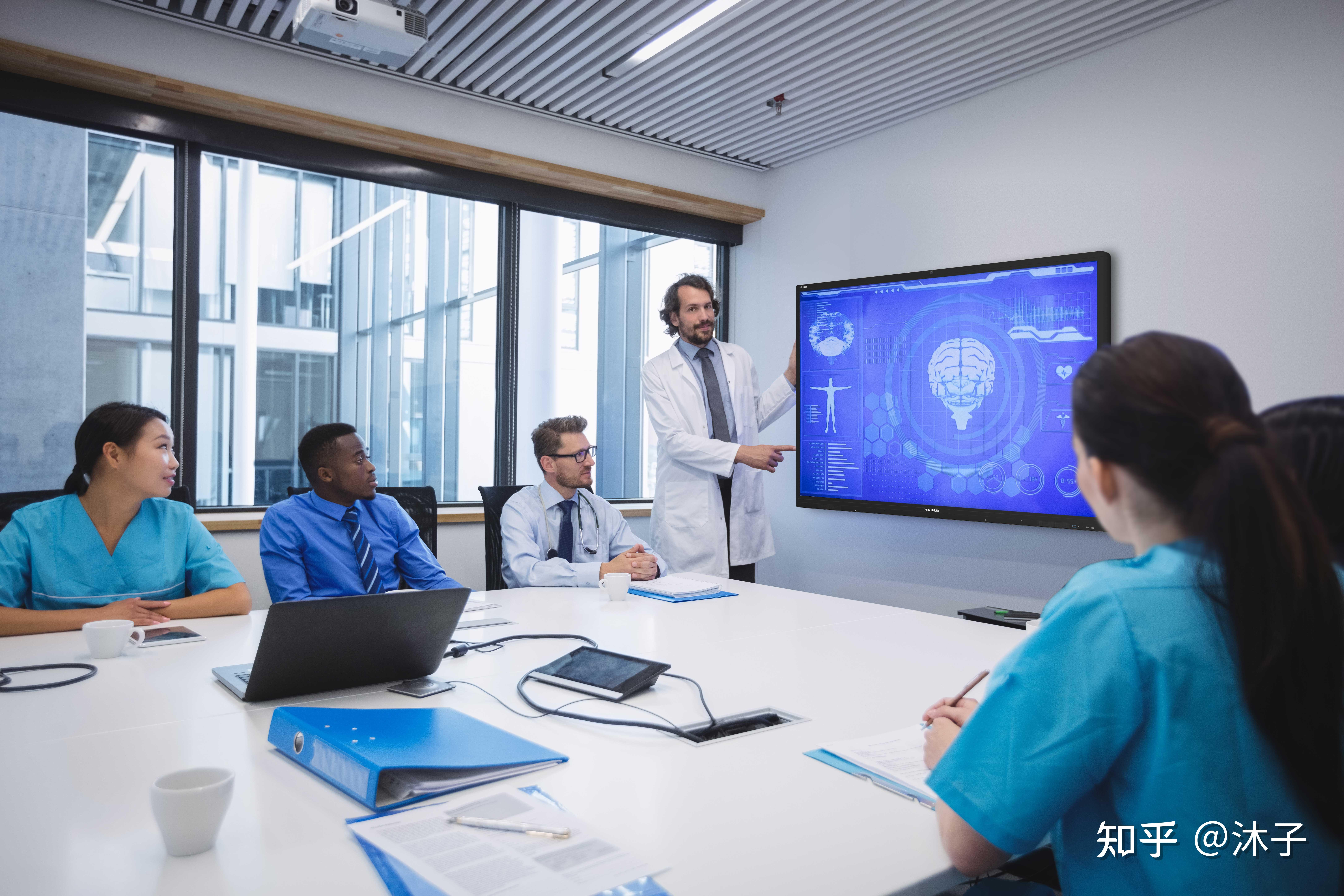 现代科技和互联网的高速发展,智能商务时代来临,原有的会议设备已经