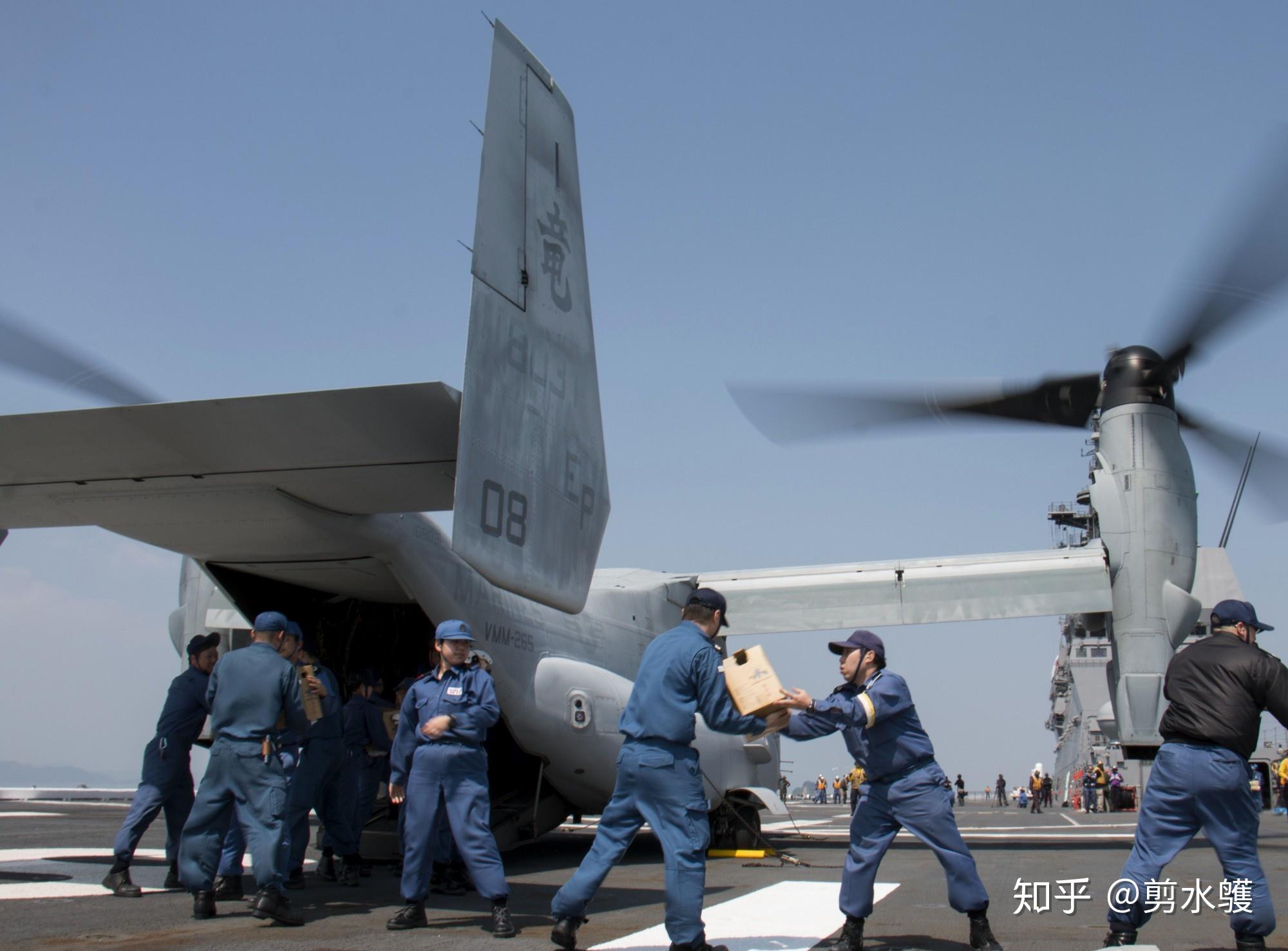 s-3 反潛機物流衍生型與 cmv-22b 物流機運載 f135 渦扇發動機的 cgi