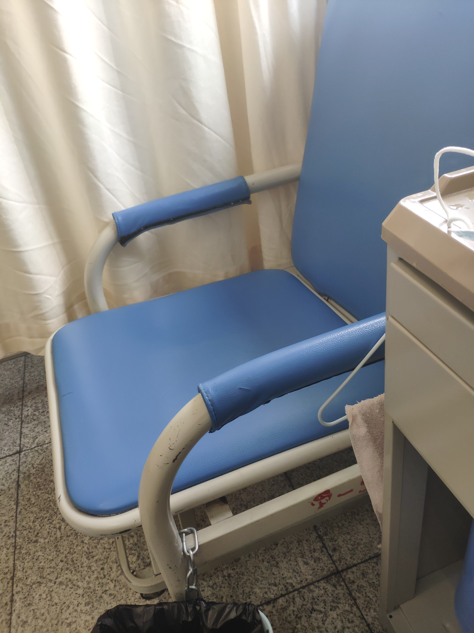 四川省医学科学院四川省人民医院本部住院陪护20天的经验和技巧