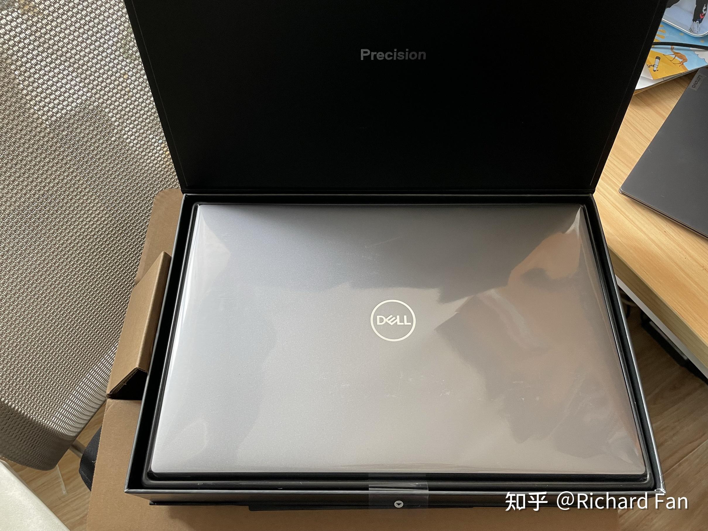 得益于模块化结构设计戴尔precision5560自己动手轻松升级4kuhd屏