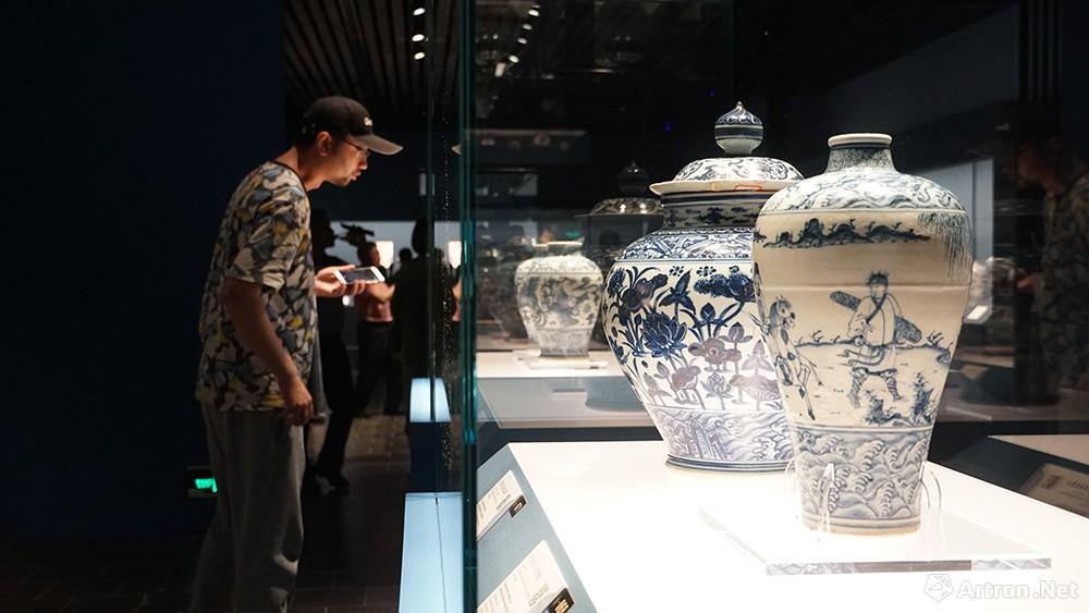 上海博物馆景德镇瓷器大展：填补明瓷“空白期” - 知乎