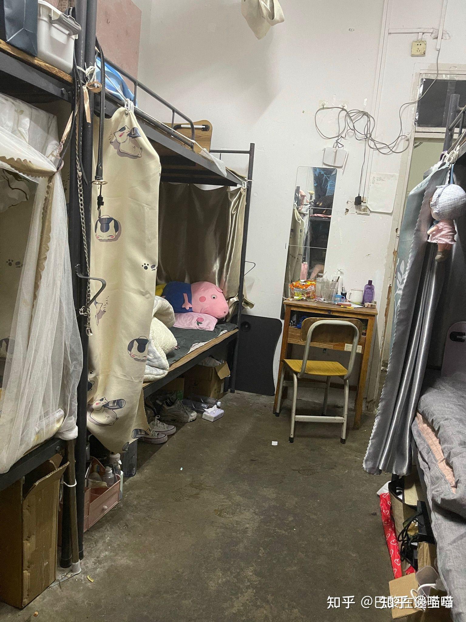 南职院三分院幼师的就业班宿舍是什么样子的,求告知一下.