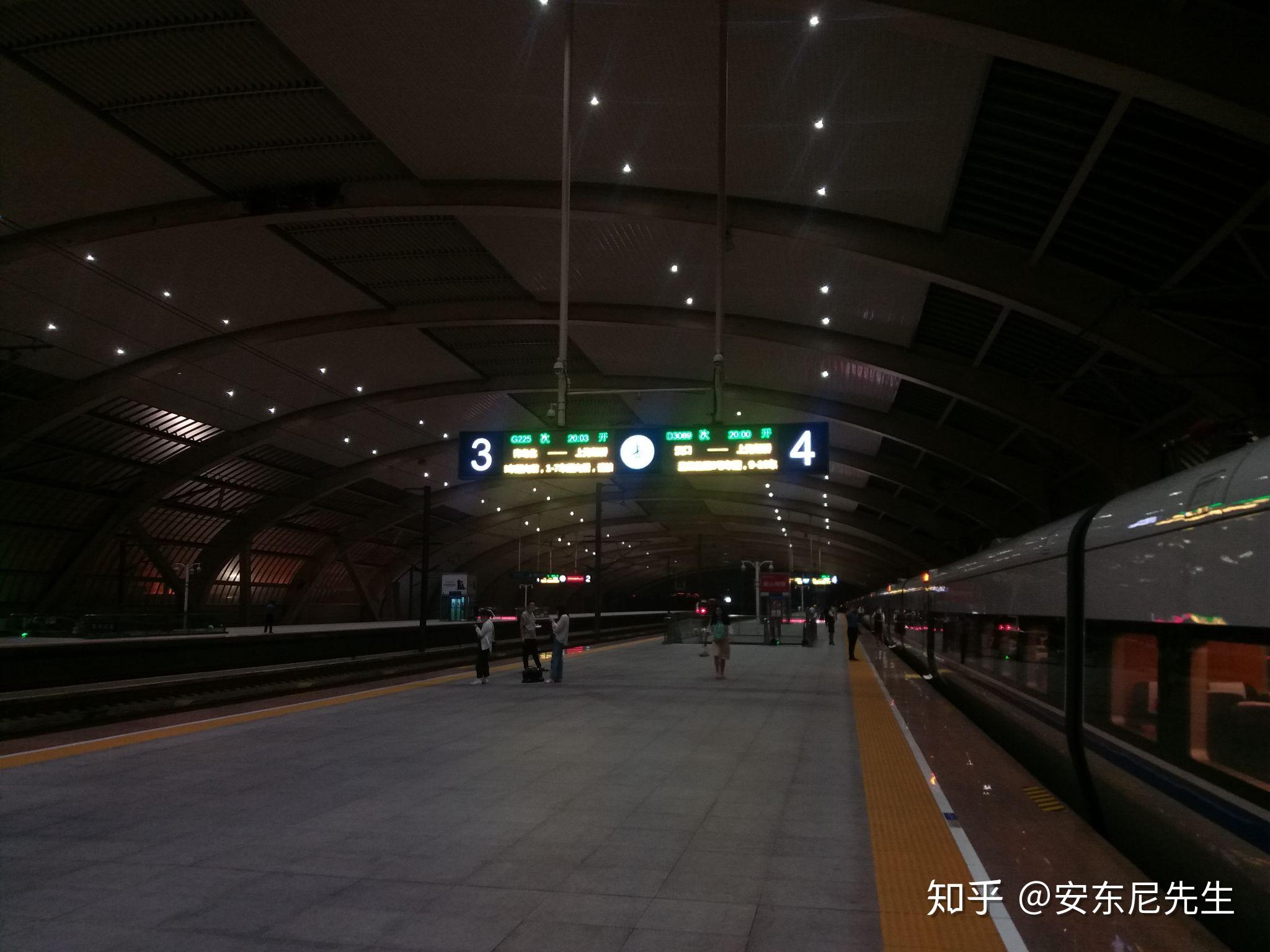常州北站站台图片
